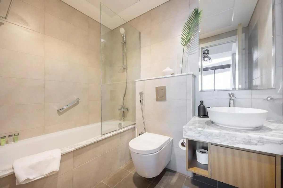Apartment Elegant 2 Bedroom With Great Views In Business Bay Dubai